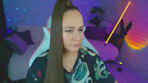 Dia  online show from September 2025 09:07:02 PM