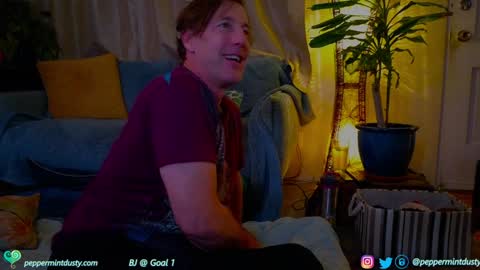 Peppermint and Dusty  online show from December 2024 03:22:02 AM