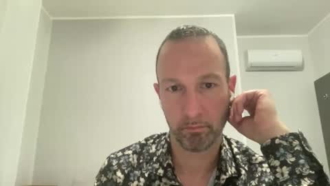 peppinslosqualo online show from May 2026 09:32:01 PM