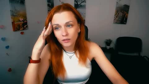 Snapshot of peppymia chatting on December 2025 07:57:02 AM Mia online show from December 2025 07:57:02 AM