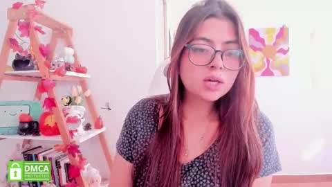 Sarah Ana Banana online show from November 2025 08:31:01 PM