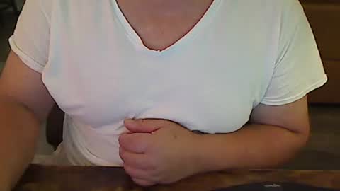 Snapshot of perfecto1957 chatting on December 2024 04:27:01 PM perfecto1957 online show from December 2024 04:27:01 PM