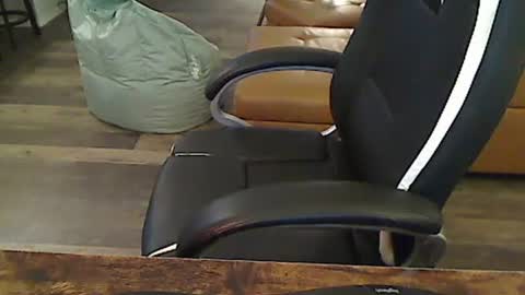 Snapshot of perfecto1957 chatting on January 2025 01:11:02 PM perfecto1957 online show from January 2025 01:11:02 PM