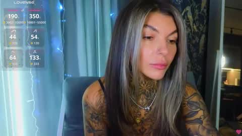 Snapshot of perfecttbaby77n chatting on November 2025 07:36:02 AM Anna online show from November 2025 07:36:02 AM