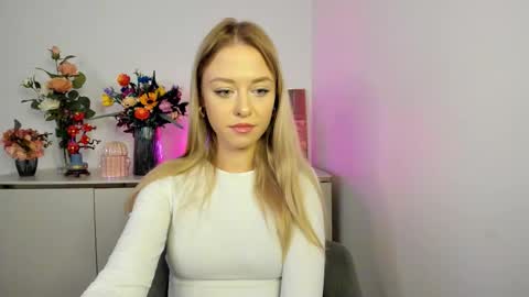 Cindy online show from November 2025 06:34:01 AM