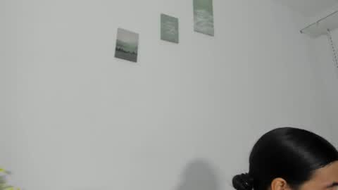 Perla mistc online show from March 2026 04:35:02 PM