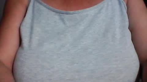 perlita070822 online show from July 2026 03:15:02 AM