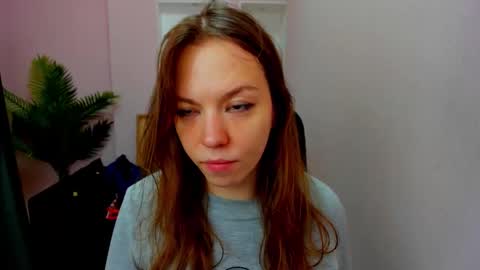 Snapshot of persinaky chatting on October 2025 03:51:01 PM horror flying on the wings of the night.... online show from October 2025 03:51:01 PM