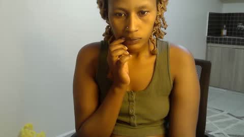 Snapshot of peru_queen chatting on March 2026 12:06:02 PM peru_queen online show from March 2026 12:06:02 PM