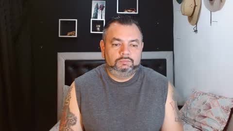 Carlos online show from February 2025 02:07:01 AM