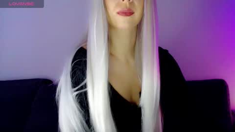 Isabella online show from January 2025 09:24:02 AM