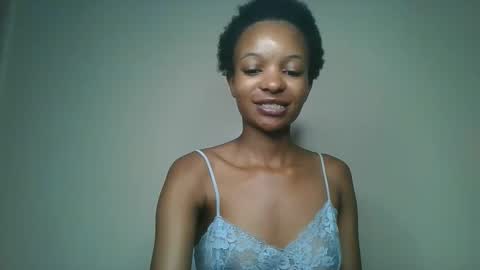 Snapshot of petal_palette chatting on May 2026 11:31:01 PM Lolly online show from May 2026 11:31:01 PM