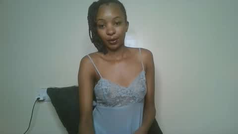 Snapshot of petal_palette chatting on June 2026 09:11:02 AM Lolly online show from June 2026 09:11:02 AM