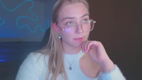 Snapshot of petalkiss chatting on October 2025 06:17:01 PM petalkiss online show from October 2025 06:17:01 PM