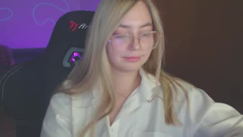 Snapshot of petalkiss chatting on October 2025 11:46:01 PM petalkiss online show from October 2025 11:46:01 PM