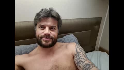 Snapshot of pete_le_meat chatting on April 2026 12:55:01 AM pete_le_meat online show from April 2026 12:55:01 AM