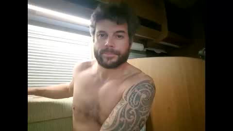 Snapshot of pete_le_meat chatting on April 2026 08:06:02 PM pete_le_meat online show from April 2026 08:06:02 PM