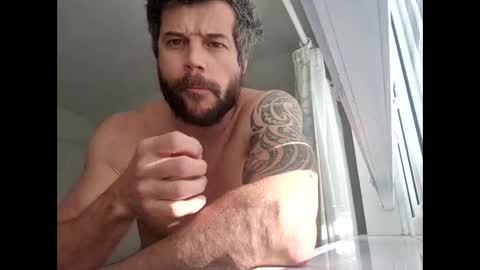 Snapshot of pete_le_meat chatting on April 2026 07:49:01 AM pete_le_meat online show from April 2026 07:49:01 AM