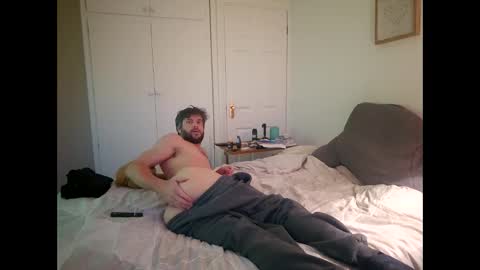 Snapshot of pete_le_meat chatting on April 2026 07:15:01 PM pete_le_meat online show from April 2026 07:15:01 PM