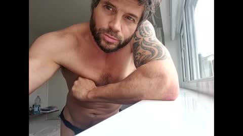 Snapshot of pete_le_meat chatting on April 2026 09:47:01 AM pete_le_meat online show from April 2026 09:47:01 AM