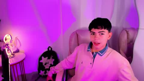 Peter online show from November 2025 06:21:01 PM