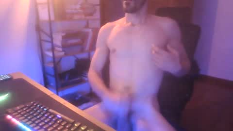Snapshot of peter_coat chatting on July 2026 12:35:02 AM peter_coat online show from July 2026 12:35:02 AM