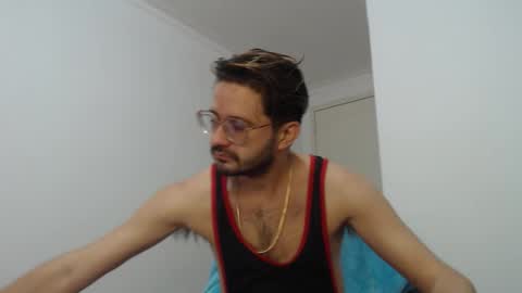 Snapshot of peter_x_annaud chatting on September 2025 11:44:01 AM FELIPE online show from September 2025 11:44:01 AM