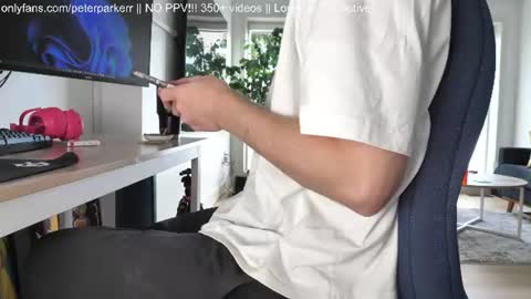 Snapshot of peterparkerrxox chatting on June 2026 10:23:02 PM Peter Parker online show from June 2026 10:23:02 PM