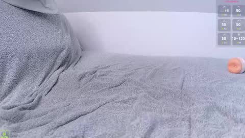 Snapshot of peterrrcock chatting on September 2025 06:59:01 AM Peter online show from September 2025 06:59:01 AM