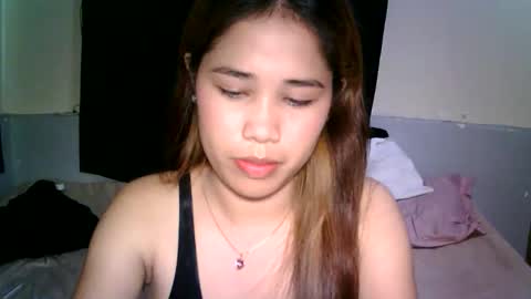 Snapshot of petite_asian18 chatting on November 2025 01:48:01 PM petite_asian18 online show from November 2025 01:48:01 PM