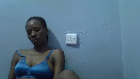 petite_bella21 online show from April 2026 05:02:02 AM