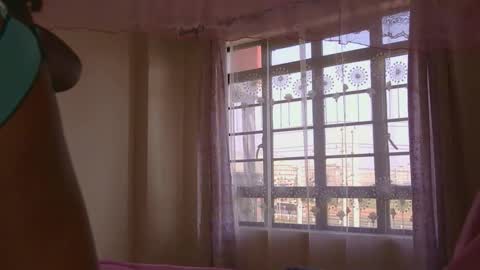 Snapshot of petite_beroh chatting on March 2026 05:35:01 AM petite_beroh online show from March 2026 05:35:01 AM