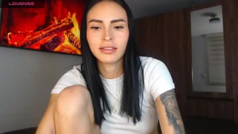 Linda online show from May 2026 03:01:02 AM