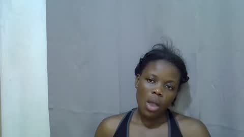 petite_melan online show from September 2025 11:41:01 PM