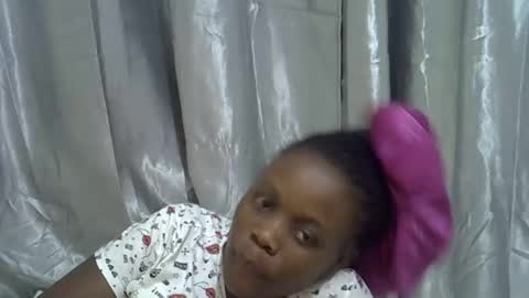 petite_melan online show from October 2025 07:14:02 PM
