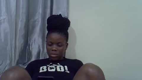 petite_melan online show from December 2025 06:12:01 PM