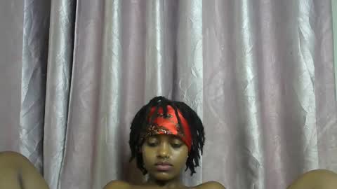 petite_star2 online show from December 2025 08:25:02 PM