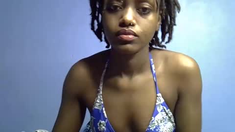 petite_star2 online show from February 2026 04:32:01 AM