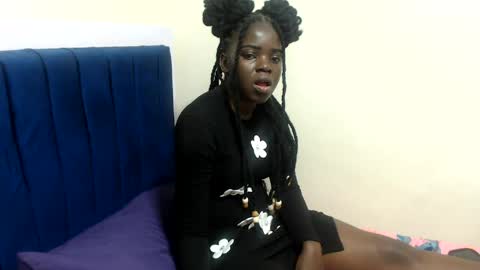petitebeautyy online show from May 2026 02:47:01 PM