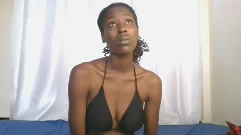Snapshot of petiteblackjuicy chatting on July 2026 05:23:01 AM Amara online show from July 2026 05:23:01 AM