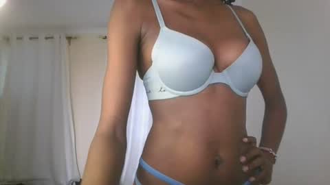 Snapshot of petiteblackjuicy chatting on July 2026 12:29:01 PM Amara online show from July 2026 12:29:01 PM