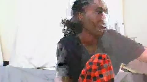 Snapshot of petiteblackjuicy chatting on August 2026 01:21:01 PM Amara online show from August 2026 01:21:01 PM