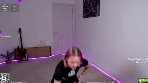 PiperAvery online show from January 2025 12:35:02 AM