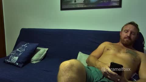 Snapshot of petitebubblegum chatting on October 2025 09:38:01 PM Caramel princesa online show from October 2025 09:38:01 PM