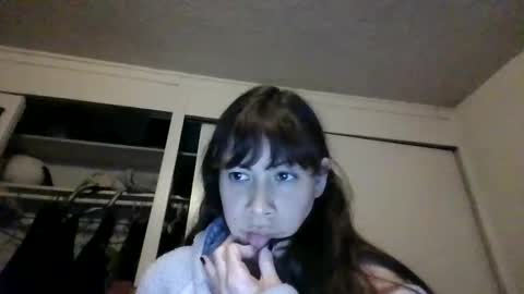 Petitedoll30 online show from December 2024 04:04:02 AM