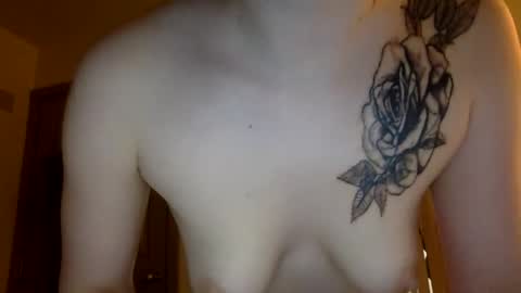 Snapshot of petitegirl467 chatting on April 2026 09:01:02 AM petitegirl467 online show from April 2026 09:01:02 AM