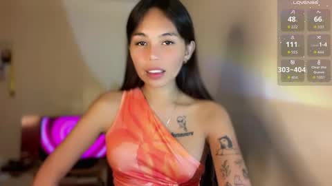 Snapshot of petitegirlx69 chatting on April 2026 06:44:01 AM miss lisa online show from April 2026 06:44:01 AM