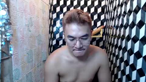 Snapshot of petitehugecockxnxxx chatting on May 2026 02:20:02 AM Call me jake online show from May 2026 02:20:02 AM