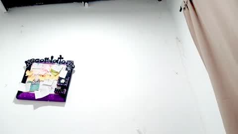 danna online show from November 2025 04:00:01 AM