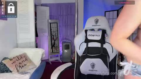 Jules online show from September 2025 10:20:01 AM